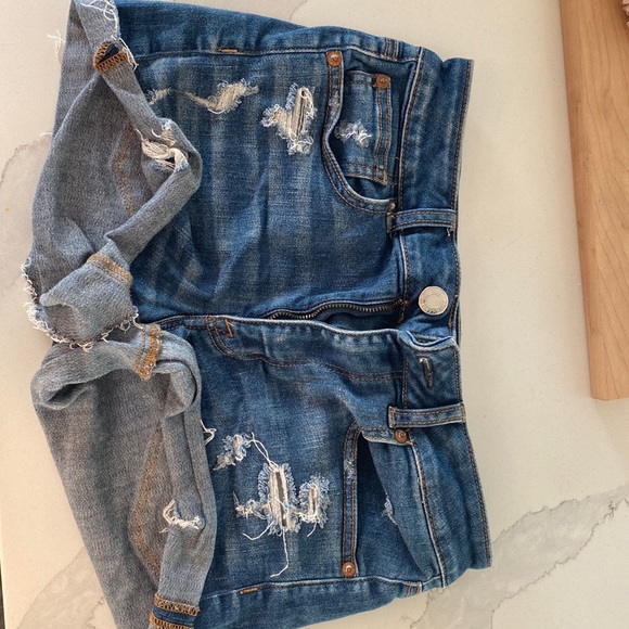 American Eagle denim shorts size 6 - Picture 1 of 3